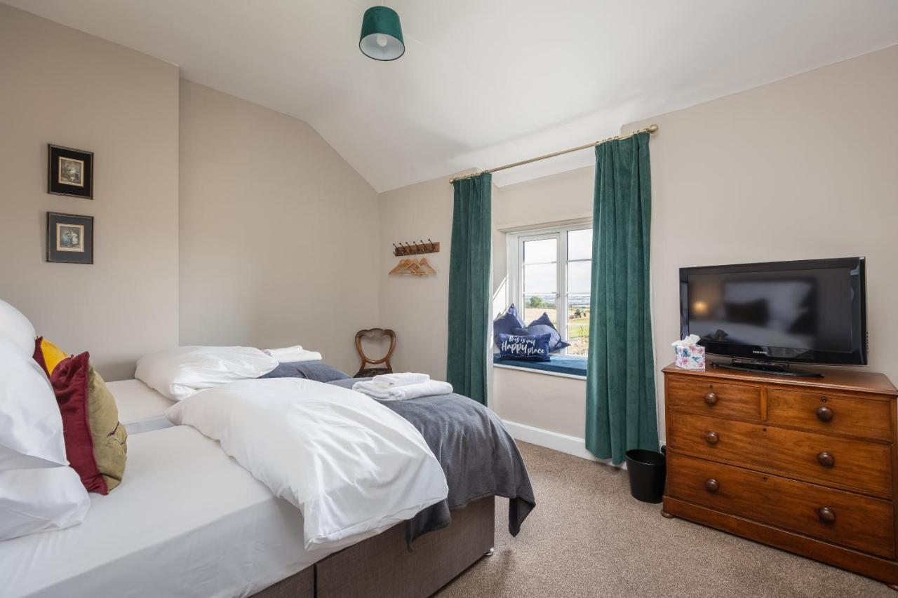Luxury Farmhouse With Stunning Views And Hot Tub Ebberston Екстериор снимка