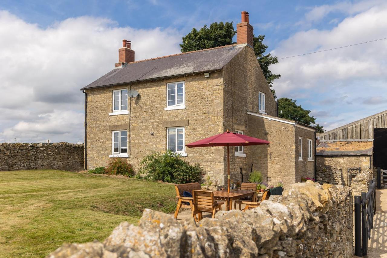 Luxury Farmhouse With Stunning Views And Hot Tub Ebberston Екстериор снимка