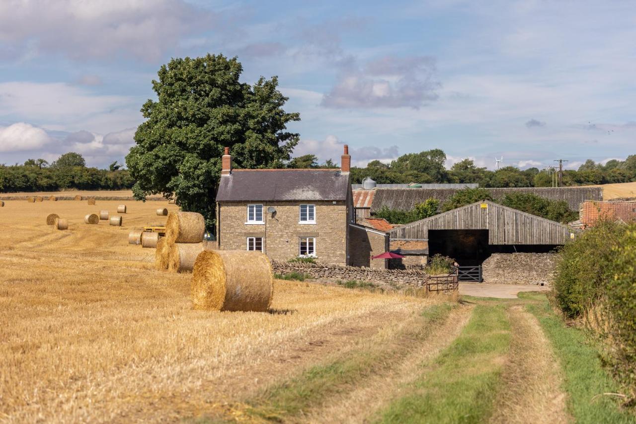 Luxury Farmhouse With Stunning Views And Hot Tub Ebberston Екстериор снимка